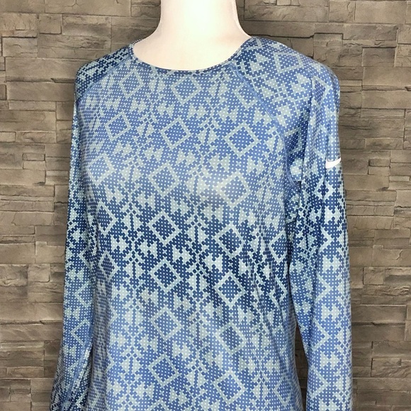 Nike Pro blue Hyperwarm sport top - Picture 2 of 8